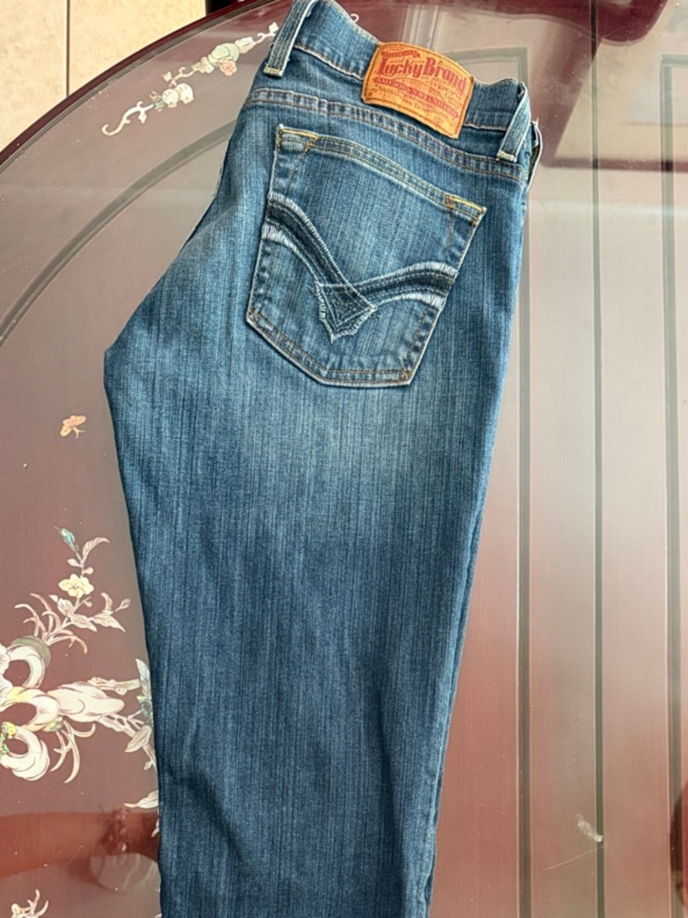 Lucky Brand Straight Leg Jeans in Medium Blue Wash